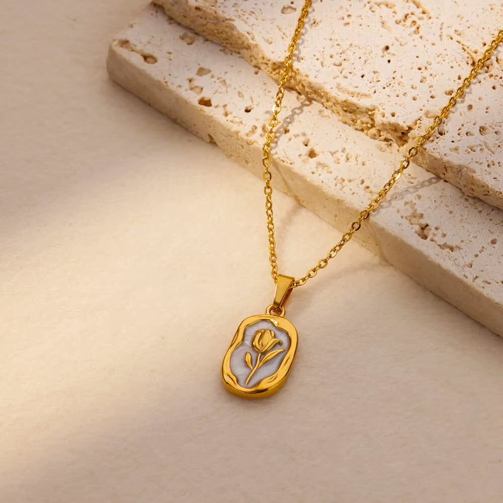 Rose Pendant Necklaces for Women Gold Color Flora Necklace Waterproof Wedding Couple Aesthetic Stainless Steel Jewelry Collar